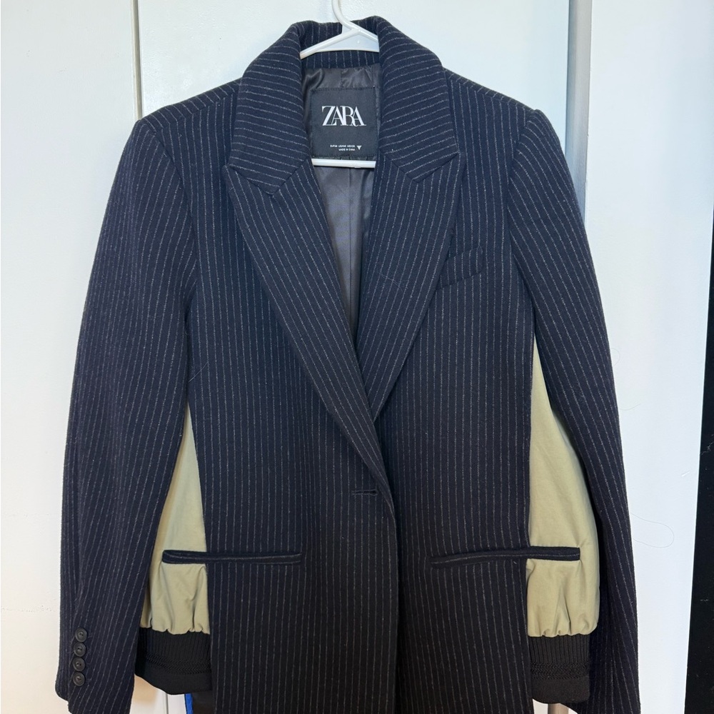 Zara Women's Black Pinstripe Blazer Jacket